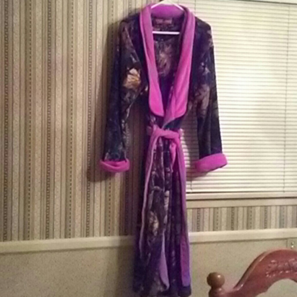 Womens fleece Robe size XL NEW!